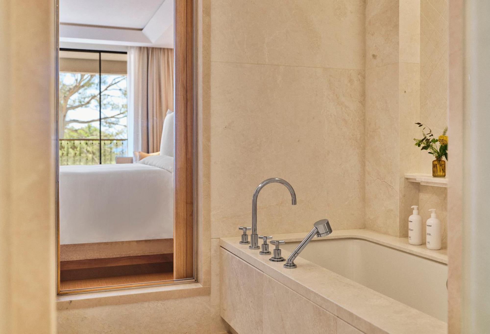 Four Seasons Resort Mallorca At Formentor 포엔샤 항구 외부 사진